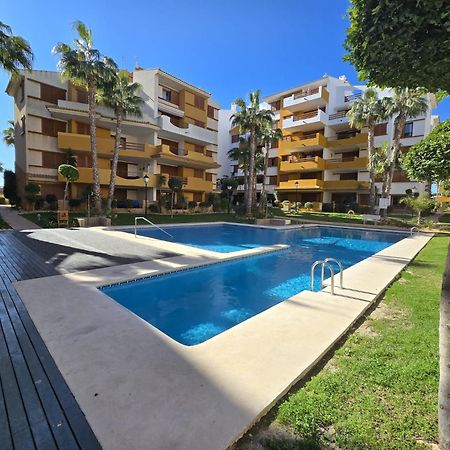 Olivia Sunny 2 Bedroom Apartament Punta Prima 托雷维耶哈 外观 照片
