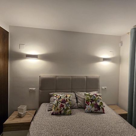 Olivia Sunny 2 Bedroom Apartament Punta Prima 托雷维耶哈 外观 照片