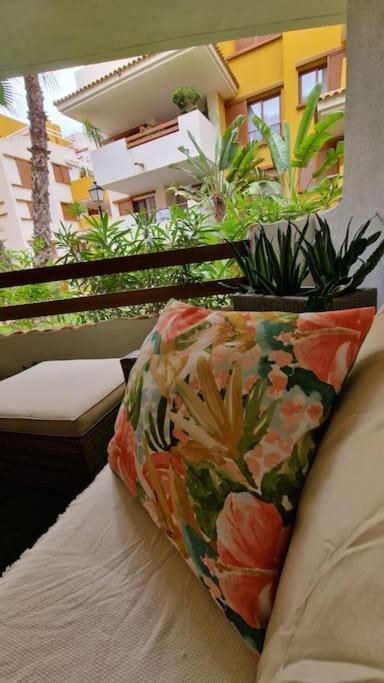 Olivia Sunny 2 Bedroom Apartament Punta Prima 托雷维耶哈 外观 照片