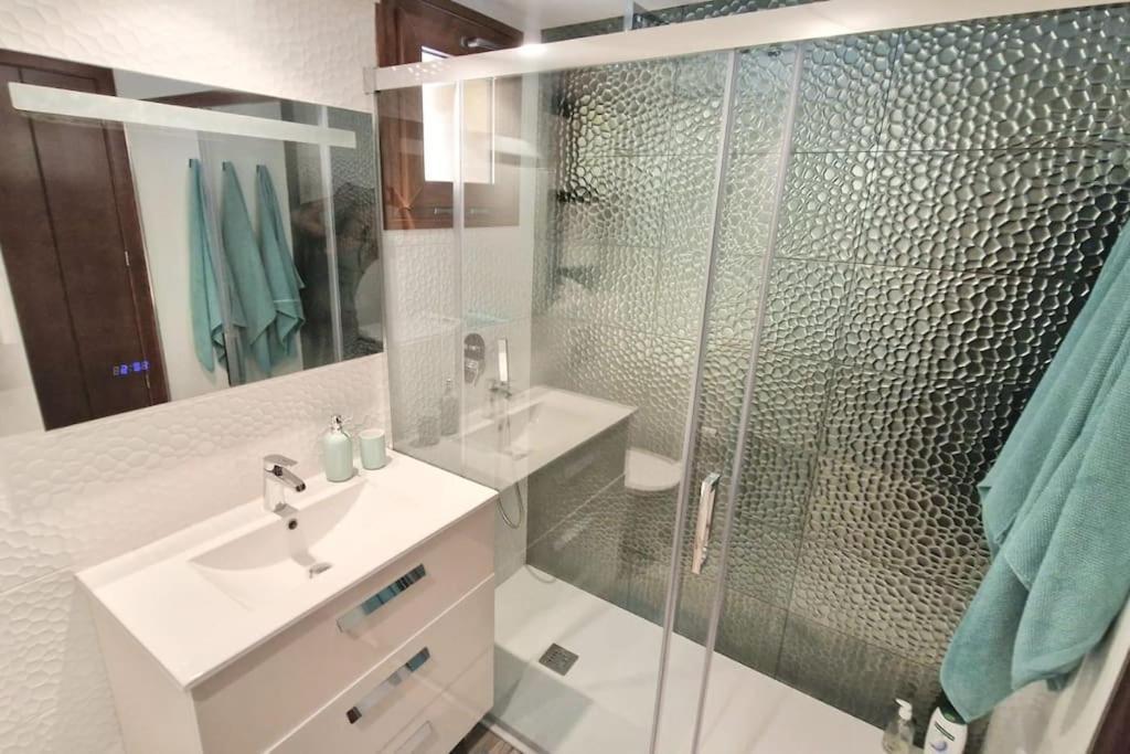 Olivia Sunny 2 Bedroom Apartament Punta Prima 托雷维耶哈 外观 照片