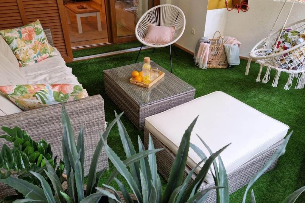 Olivia Sunny 2 Bedroom Apartament Punta Prima 托雷维耶哈 外观 照片